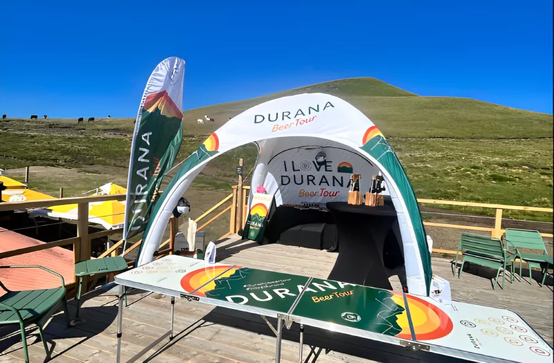 Exemple de tente publicitaire gonflable